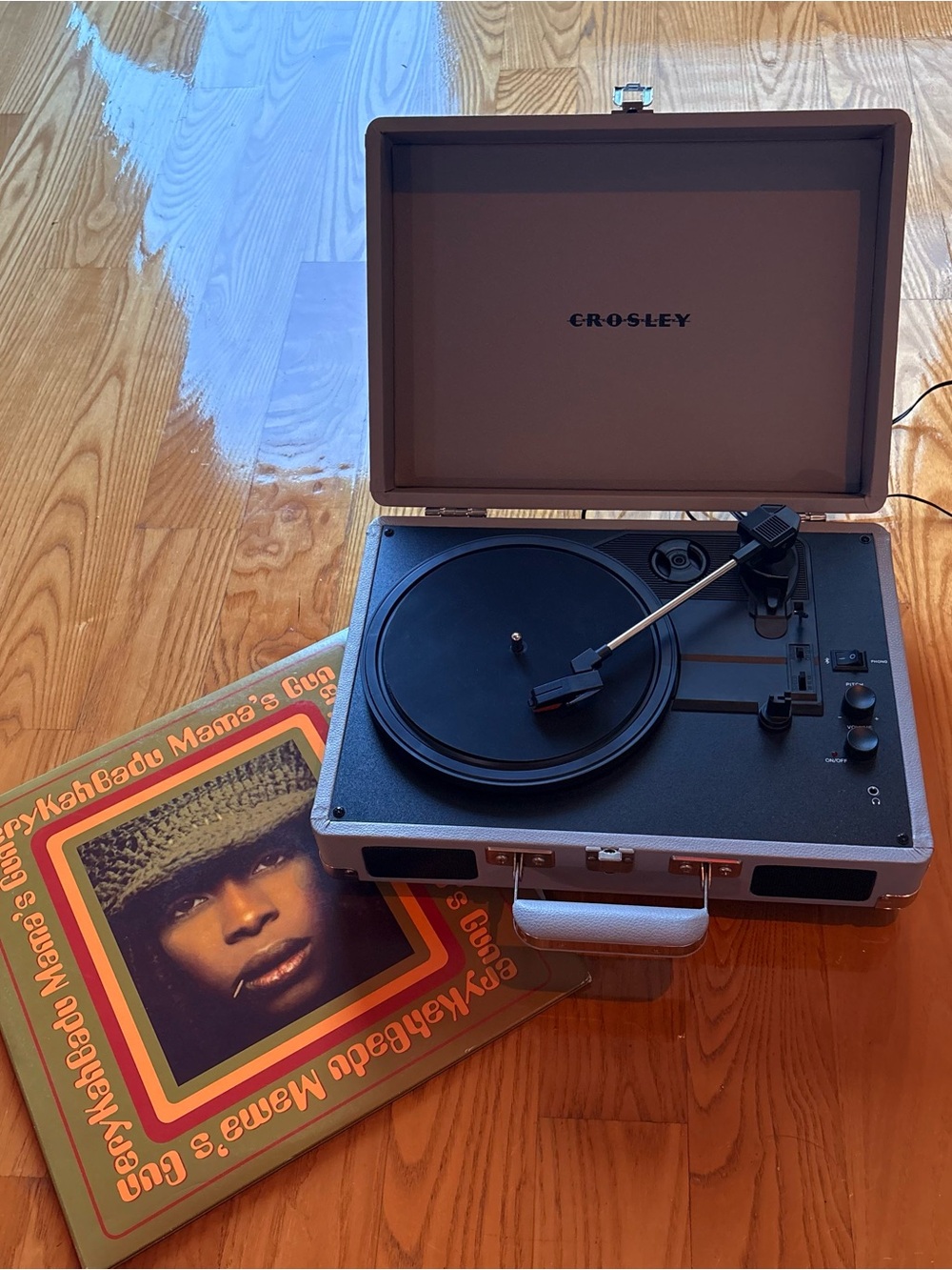 Crosley Cruiser Deluxe Record Player NWOT
